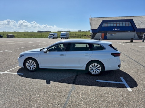 Volkswagen Passat Variant 1.5 eHybrid 204pk Business (2026)