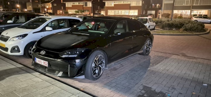 Hyundai Ioniq 6 77.4kWh Lounge (2025)