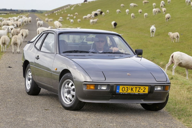 Porsche 924