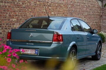 Opel Vectra 1.9 CDTi 120pk Cosmo (2006)