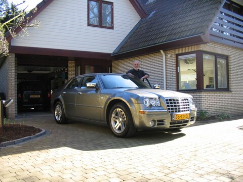 Chrysler 300C HEMI 5.7 V8