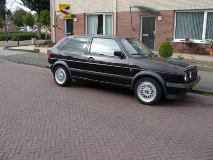 Volkswagen Golf GTI (1989)