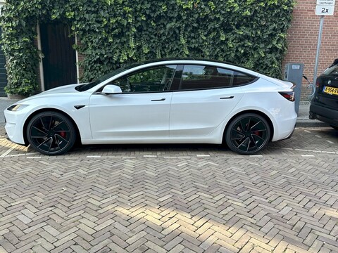 Tesla Model 3 Performance AWD