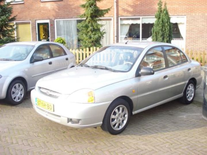 Kia Rio 1.3 RS Visto