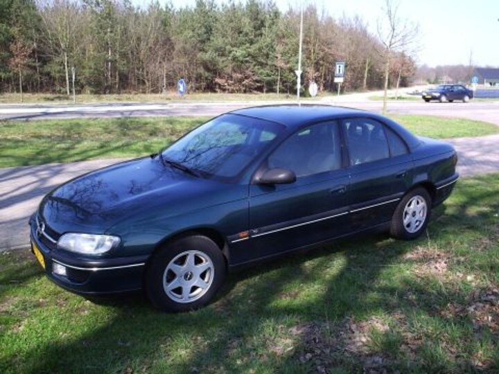 Opel Omega 2.0i-16V CD Diamond