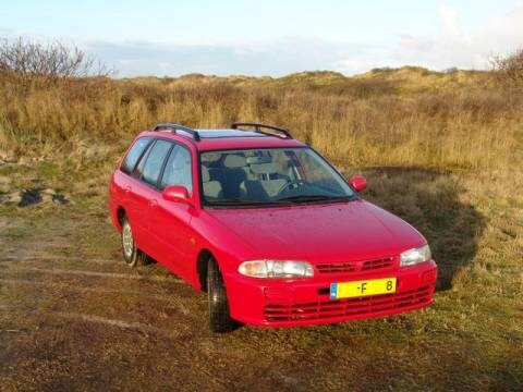 Mitsubishi Lancer Wagon 1.6 GLXi (1997)