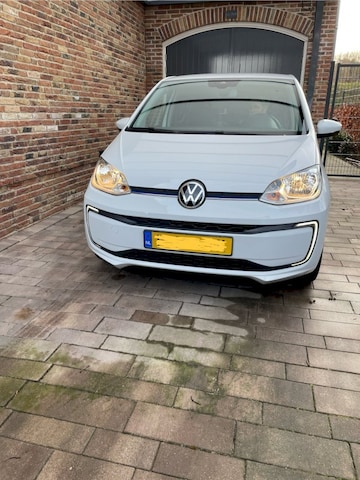 Volkswagen e-Up Style (2021)