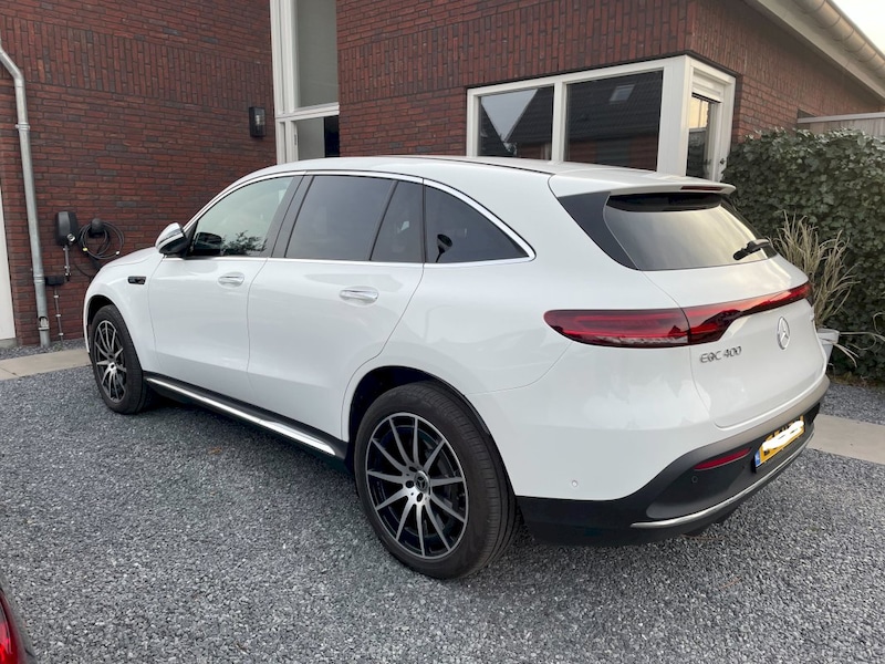 Mercedes-Benz EQC 400 4MATIC Business AMG (2021)