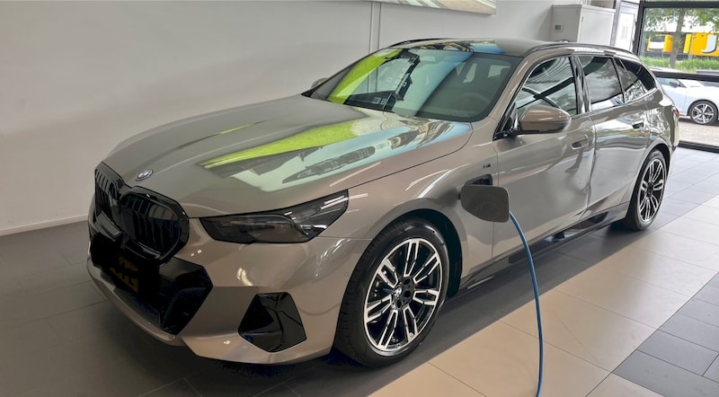 BMW 530e Touring M Sport Edition (2025)