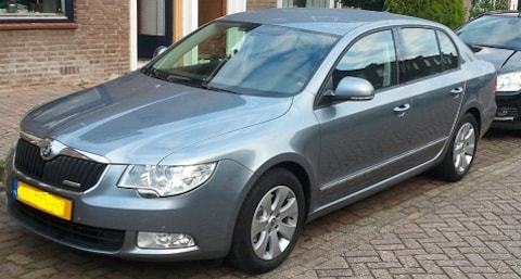 Skoda Superb 1.6 TDI Greenline Comfort Businessline (2011)