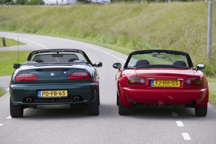 Mazda MX-5 vs. MG F