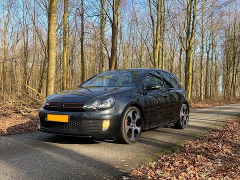 Volkswagen Golf 2.0 TSI GTI
