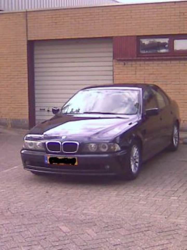 BMW 525d Executive (2001)