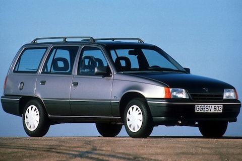 Opel Kadett Caravan 1.8i Frisco (1991)