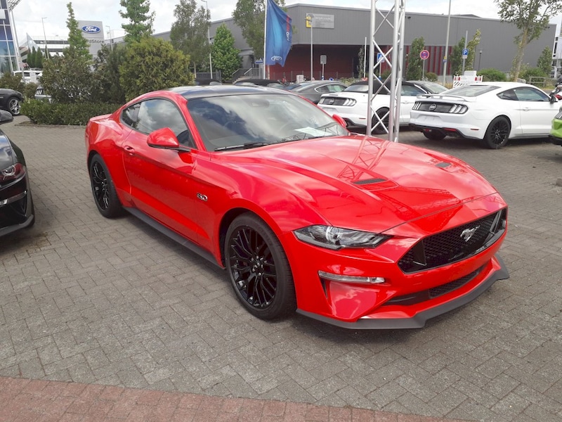 Ford Mustang Fastback GT 5.0 V8 (2019)