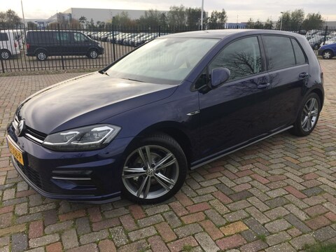 Volkswagen Golf 1.0 TSI 110pk Highline Business R