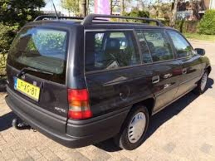 Opel Astra Stationwagon 1.8i-16V Sport