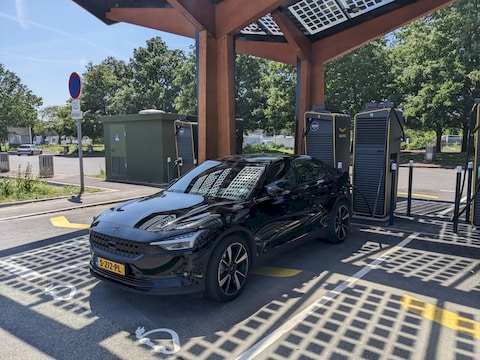 Polestar 2 78kWh Dual Motor Launch Edition