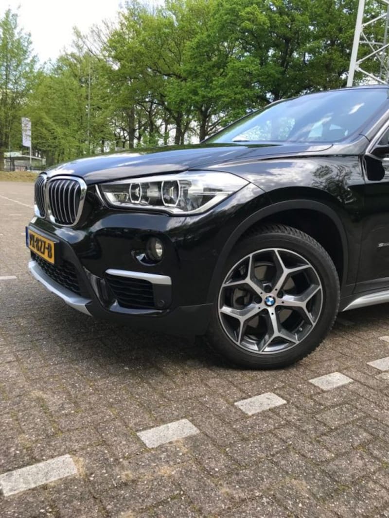 BMW X1 sDrive18i (2017)