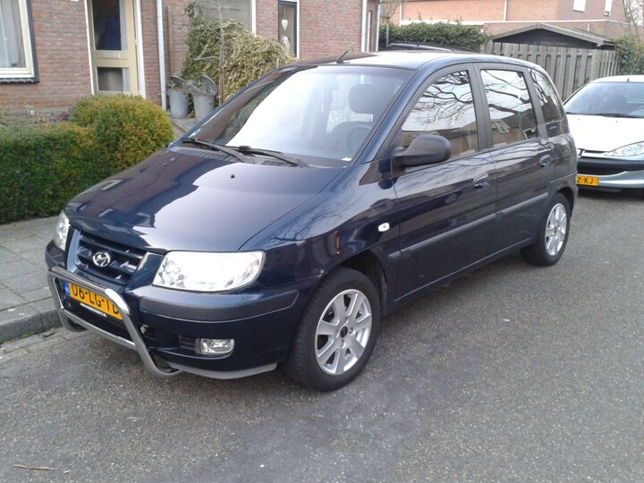Hyundai Matrix 1.6i GLS (2003)