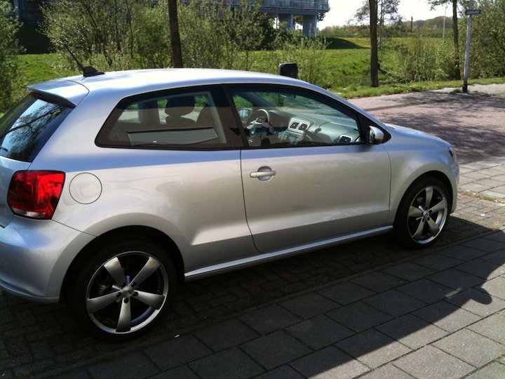 Volkswagen Polo 1.4 Highline (2010)