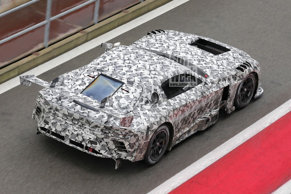 Toyota GR GT3 gespot: de Supra voorbij met een V8 - AutoWeek