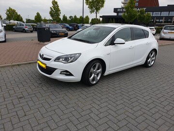 Opel Astra 1.4 Turbo 140pk GT (2012)