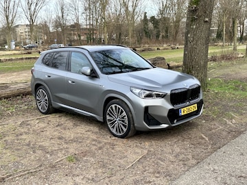 BMW X1 xDrive30e (2023)