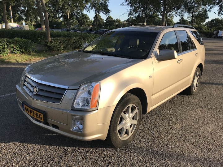 Cadillac SRX 3.6 V6 AWD Elegance Plus (2005)