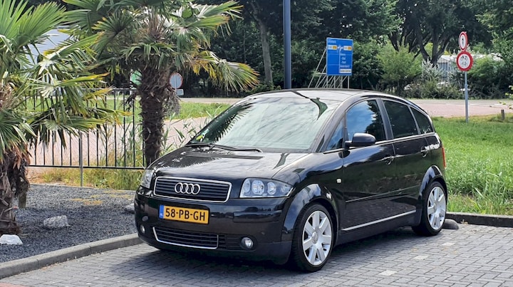Audi A2 1.6 FSI (2004)