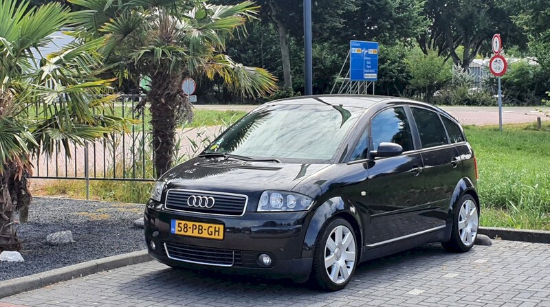 Audi A2 1.6 FSI (2004)