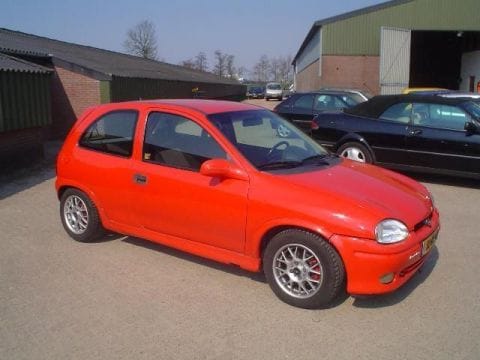 Opel Corsa 1.6 GSi 16V (1994)