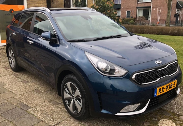 Kia Niro 1.6 GDi Hybrid DynamicLine (2018)