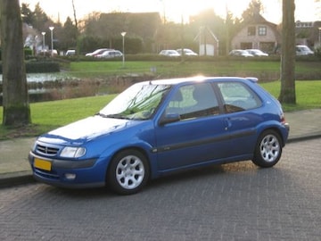 Citroën Saxo 1.6i VTS 16V (1998)