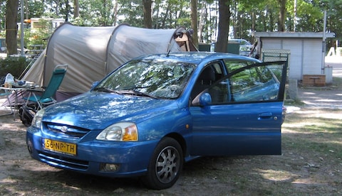 Kia Rio 1.5 LS (2004)