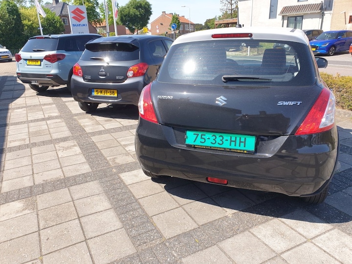 Suzuki Swift 1.2 Dynamic (2015)