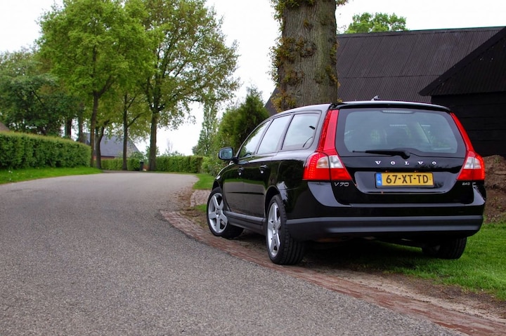 Volvo V70 2.4D (2007)