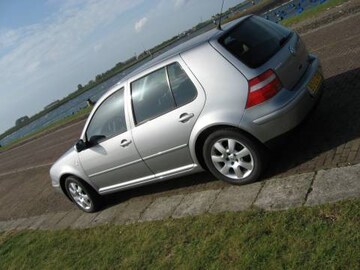 Volkswagen Golf 1.6 16V FSI Ocean (2003)