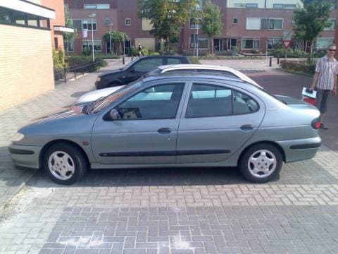 Renault Mégane Sedan RT 1.6e (1998)