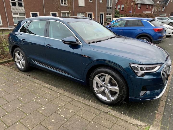Audi e-tron 50 quattro Launch Edition Plus (2019)