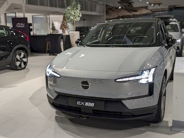 Volvo EX30 Single Motor Extended Range Plus (2024)