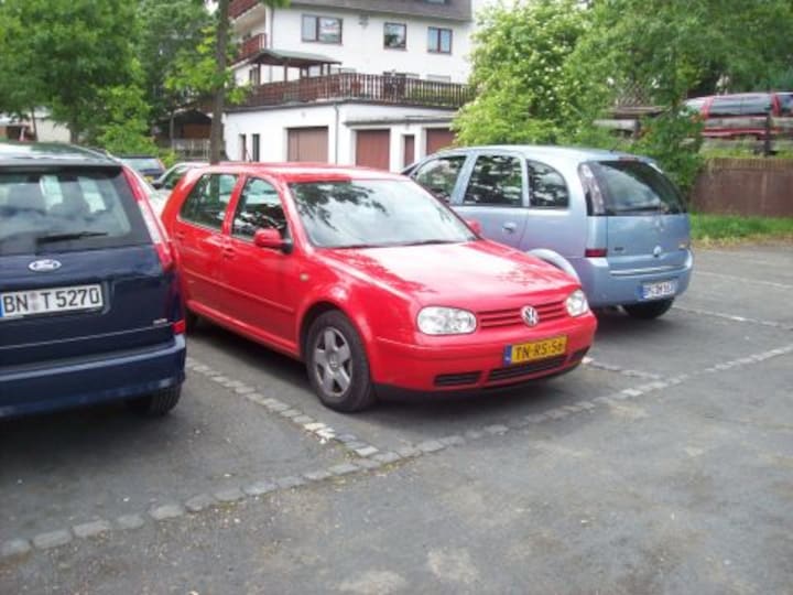 Volkswagen Golf 1.6 Highline