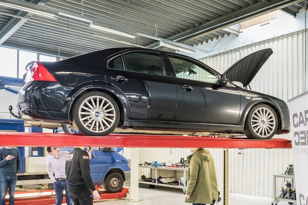 Ford Mondeo ST220 Klokje Rond