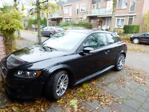 Volvo C30 T5 Momentum (2007)