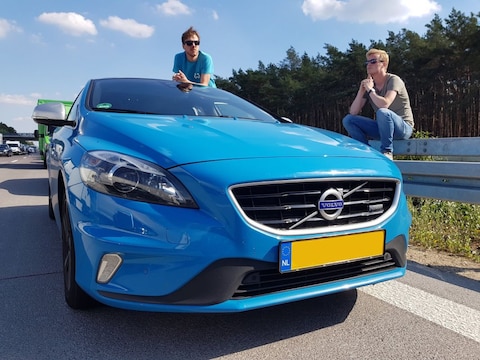 Volvo V40 D4 R-Design
