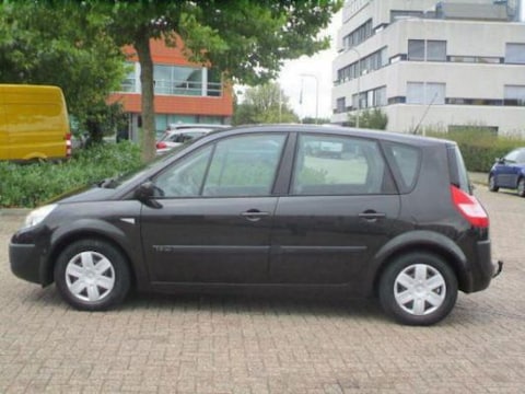 Renault Scénic 1.4 16V Expression Basis (2004)