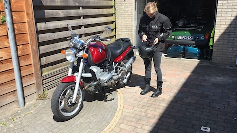 BMW R1100R