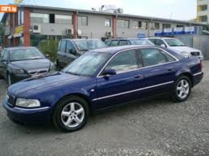 Audi A8 3.7 Quattro