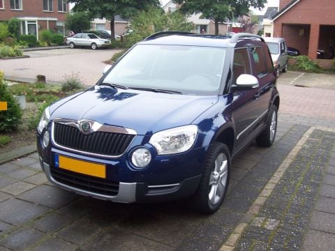 Skoda Active plus  1.2  tsi (2010)