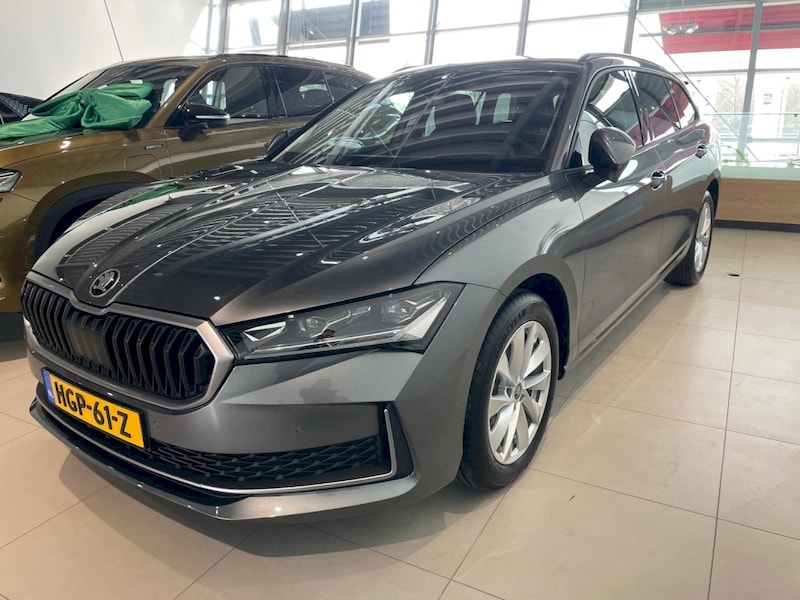Skoda Superb (2025)
